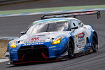グループ1決勝: 総合&ST-Xクラス優勝の内田優大/藤井誠暢/平峰一貴組(スリーボンド日産自動車大学校GT-R) st-rd1-r-1