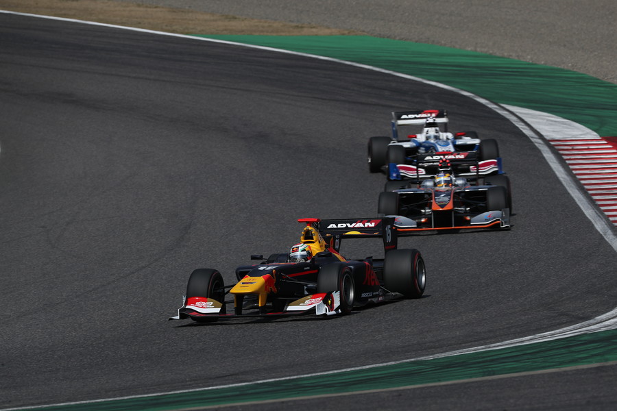 序盤トップを走ったルーキーの福住仁嶺（MUGEN）