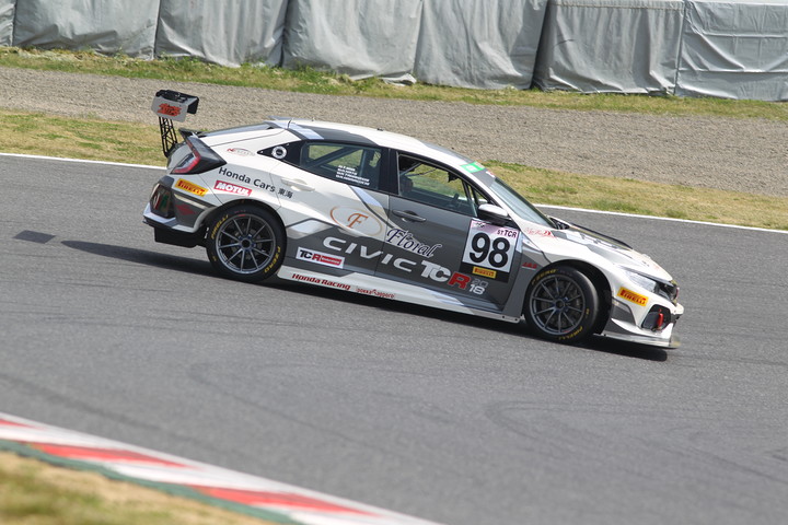 フリー走行: スピンするModulo CIVIC TCR