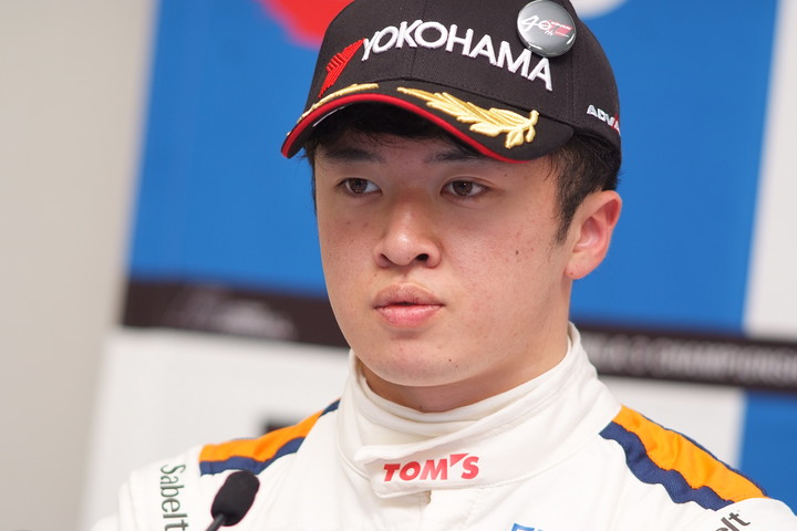 決勝記者会見: 2位の宮田莉朋（カローラ中京Kuo TEAM TOM'S）