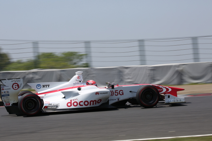 フリー走行1回目: 松下信治（DOCOMO DANDELION M6Y SF14）