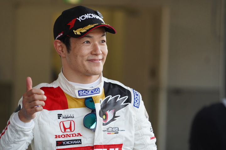 公式予選: ポールポジションを獲得した山本尚貴（TEAM MUGEN）