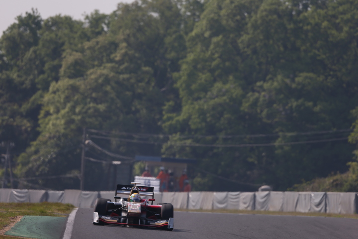 フリー走行2回目: 山本尚貴（TEAM MUGEN SF14）