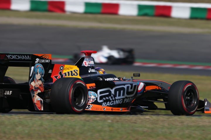 フリー走行2回目: 石浦宏明（JMS P.MU/CERUMO・INGING SF14）