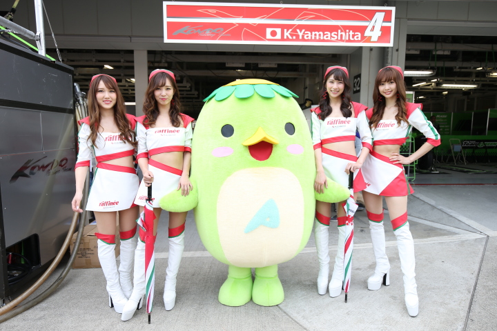 ピットウォーク: レースクイーン