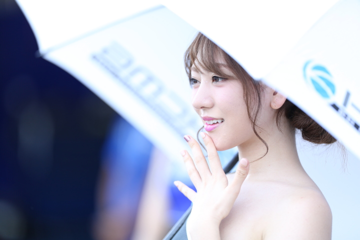 ピットウォーク: レースクイーン