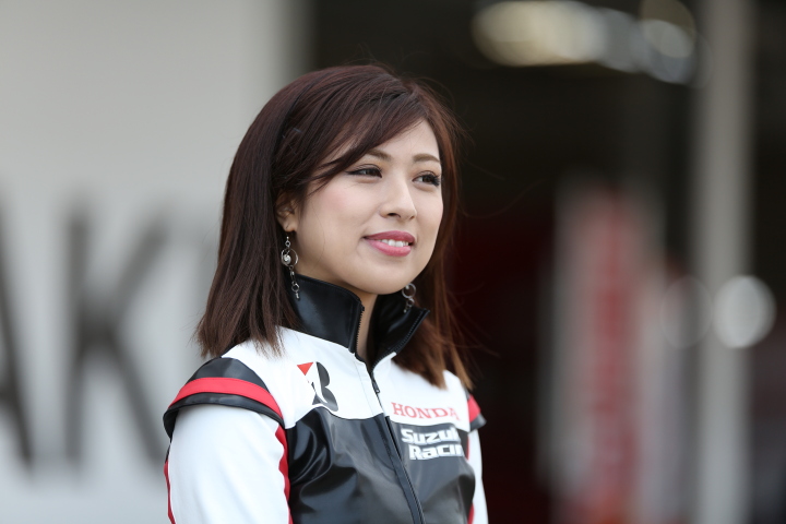 ピットウォーク: レースクイーン