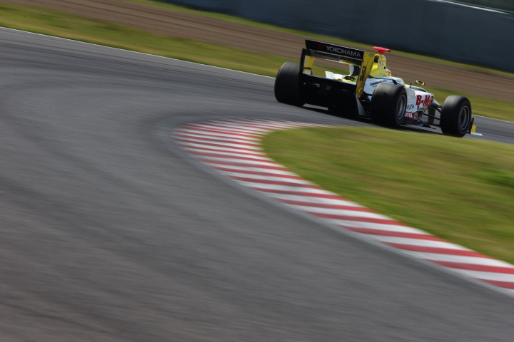 決勝レース: 千代勝正（B-Max Racing SF14）