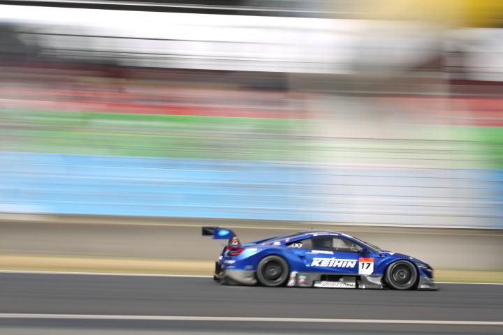 公式練習: 塚越広大／小暮卓史組（KEIHIN NSX-GT）