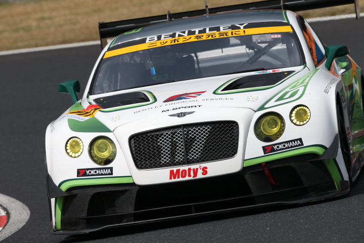 公式練習: 井出有冶（EIcars BENTLEY）