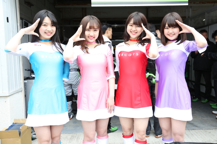 ピットウォーク: レースクイーン