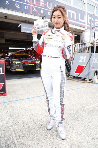 ピットウォーク: レースクイーン