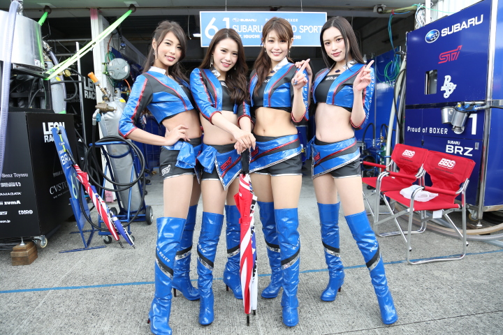 ピットウォーク: レースクイーン