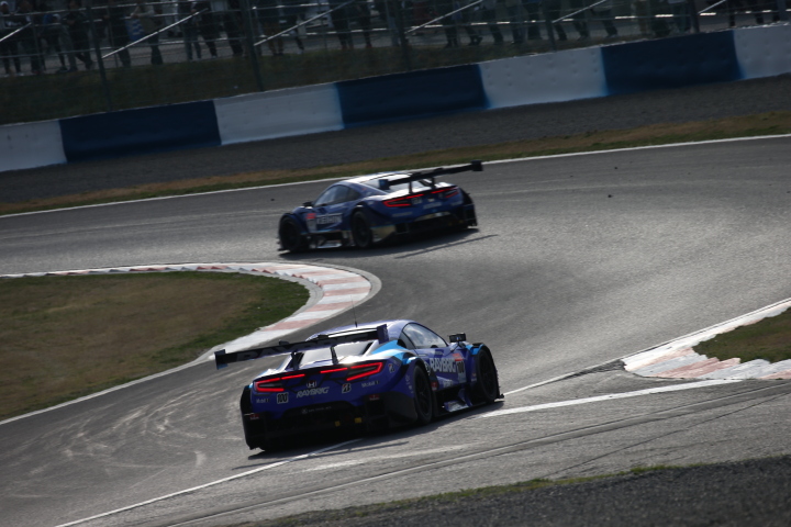 決勝レース: 山本尚貴（RAYBRIG NSX-GT）
