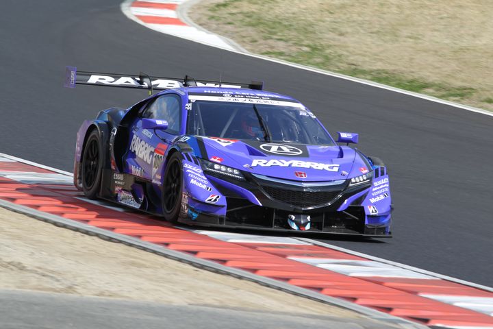 GT500クラス決勝2位は山本尚貴／ジェンソン・バトン組（RAYBRIG NSX-GT）