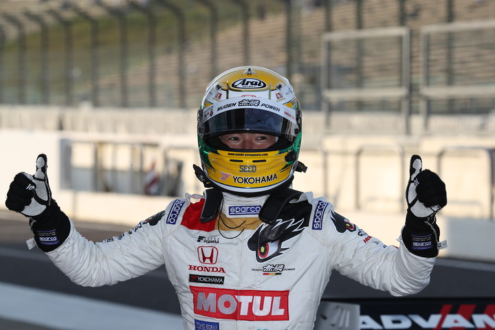 公式予選: ポールポジションを獲得した山本尚貴（TEAM MUGEN）