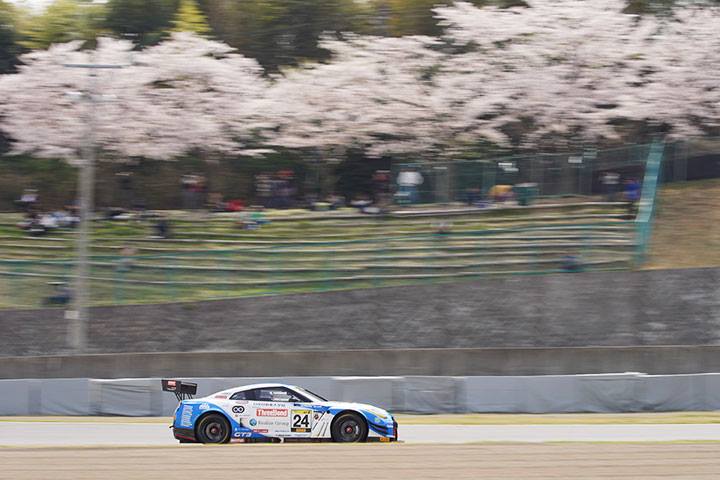 内田優大／藤井誠暢／平峰一貴組（スリーボンド日産自動車大学校GT-R）