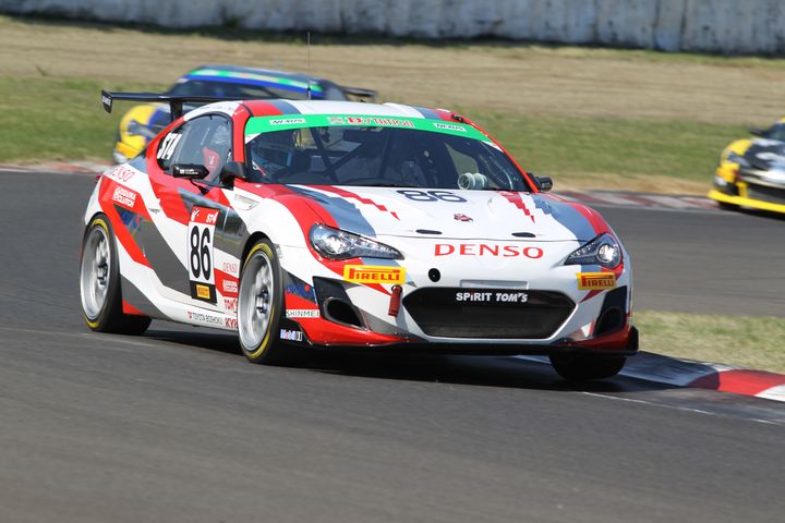 ST-４クラスポールポジションは松井孝允／坪井翔／中山雄一組（TOM'S SPIRIT 86）