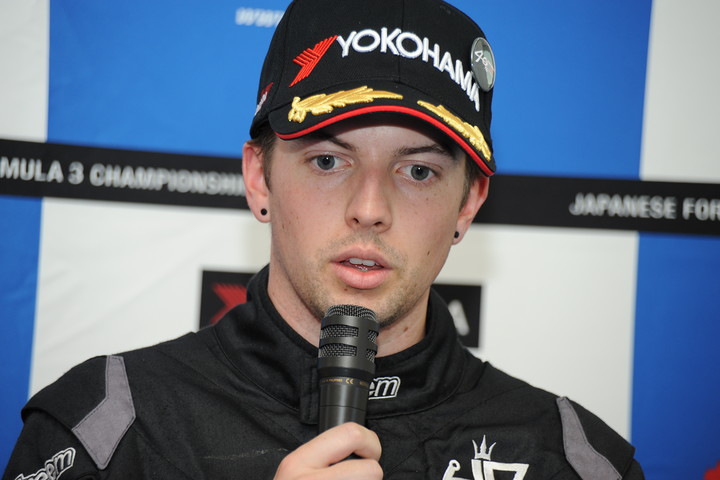 予選記者会見: Nクラス優勝のジェイク・パーソンズ（NODA RACING）