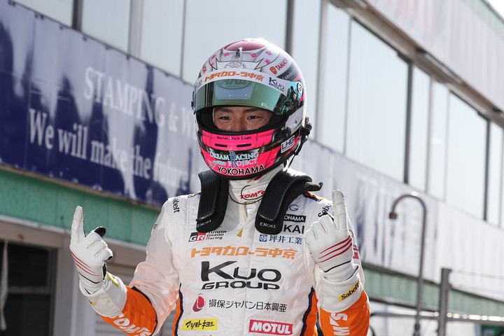 優勝した坪井翔（カローラ中京Kuo TEAM TOM'S）