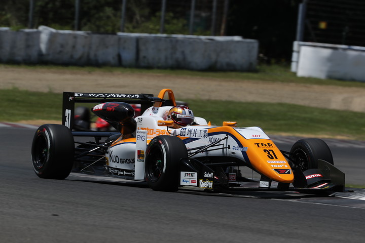 第3戦予選2位、第4戦予選3位の宮田莉朋（カローラ中京Kuo TOM'S F317）