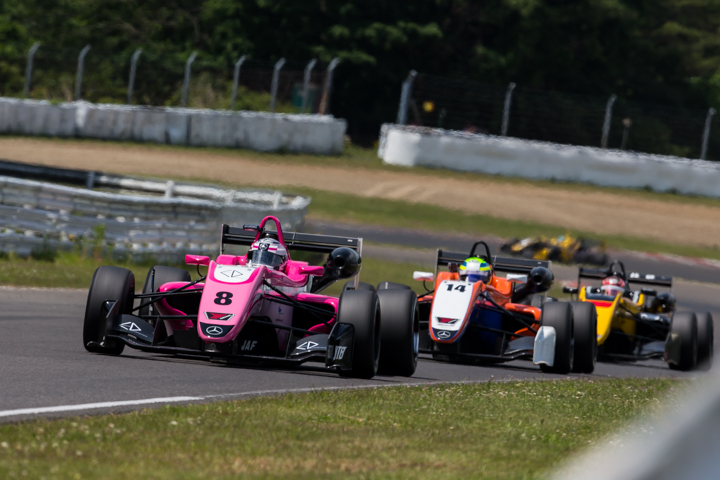 片山義章（YTB F318）を先頭等する6位争い