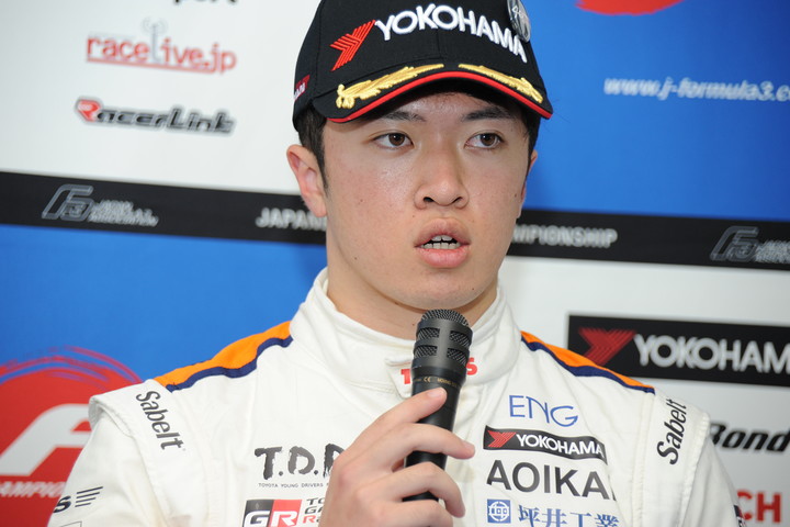 決勝記者会見: 2位の宮田莉朋（カローラ中京Kuo TEAM TOM'S）