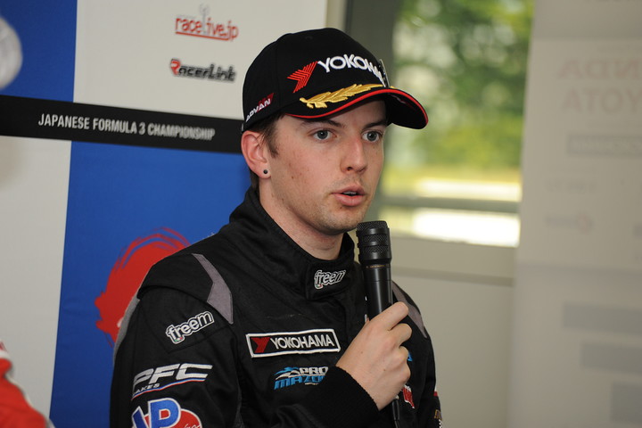 Nクラス優勝のジェイク・パーソンズ（NODA RACING）