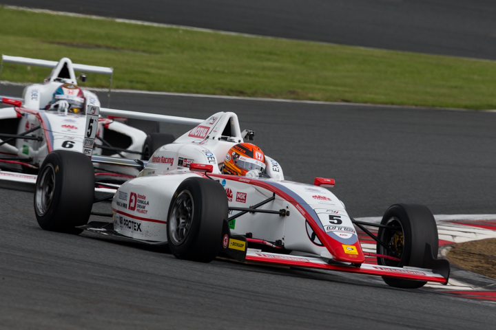 優勝は角田裕毅（HFDP/SRS/コチラレ一シング）