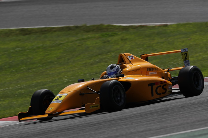 インディペンデントカップ優勝は仲尾恵史（TCS Racing Team）