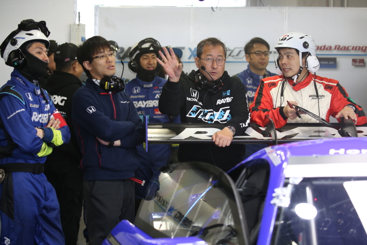 TEAM KUNIMITSU（RAYBRIG NSX-GT）