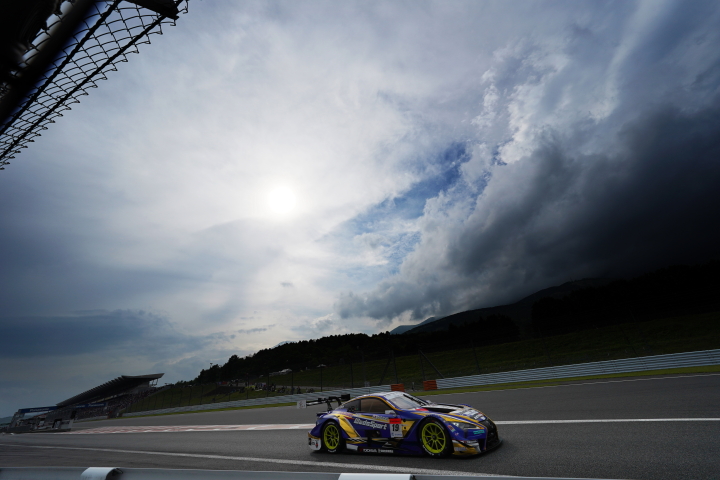 公式予選: 国本雄資（WedsSport ADVAN LC500）