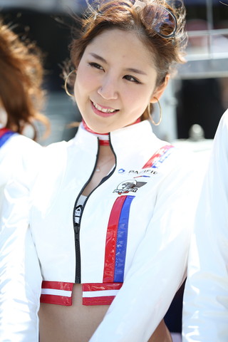 ピットウォーク: レースクイーン