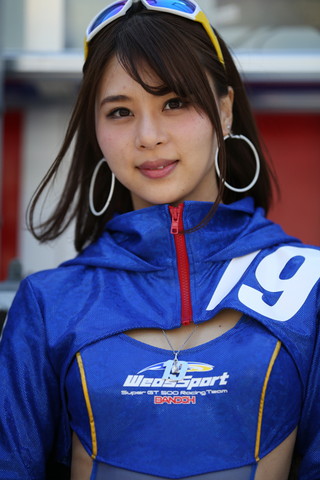 ピットウォーク: レースクイーン