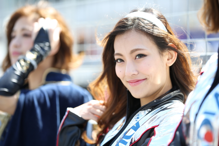 ピットウォーク: レースクイーン