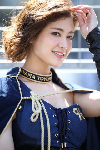 ピットウォーク: レースクイーン