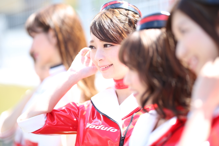 ピットウォーク: レースクイーン