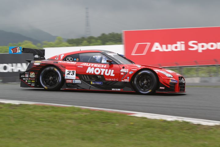 公式練習: GT500クラストップタイムは松田次生／ロニー・クインタレッリ組（MOTUL AUTECH GT-R）