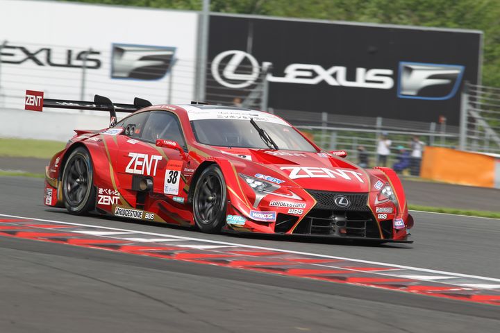 GT500クラスポールポジションは立川祐路／石浦宏明組（ZENT CERUMO LC500）