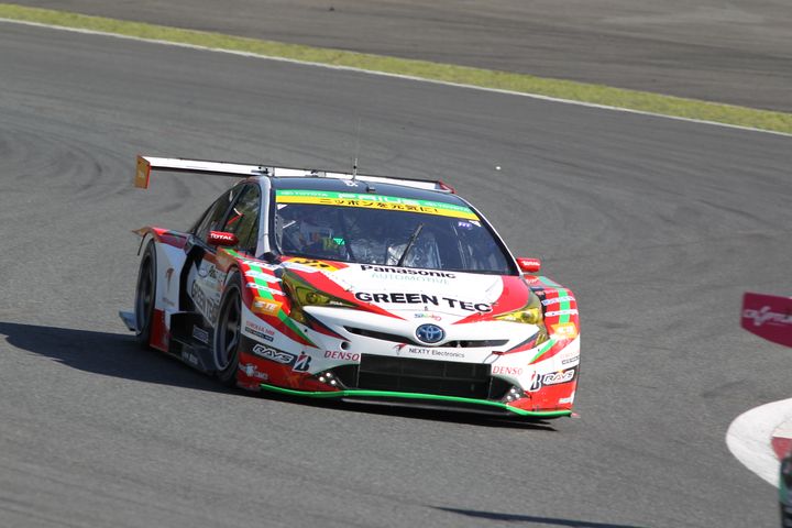 GT300クラス決勝2位は嵯峨宏紀／平手晃平組（TOYOTA PRIUS apr GT）