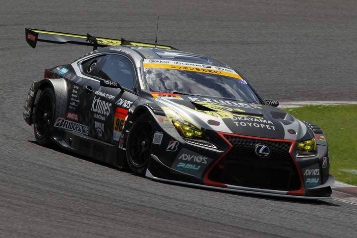 公式練習: GT300クラストップタイムは新田守男／中山雄一組（K-tunes RC F GT3）