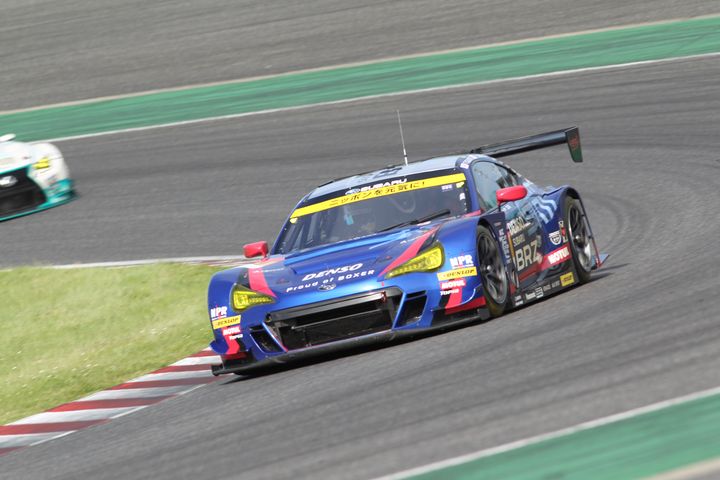 GT300クラス決勝3位は井口卓人／山内英輝組（SUBARU BRZ R&D SPORT）