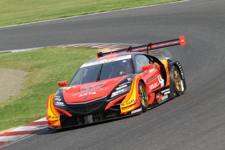 GT500クラス優勝は野尻智紀／伊沢拓也組（ARTA NSX-GT）