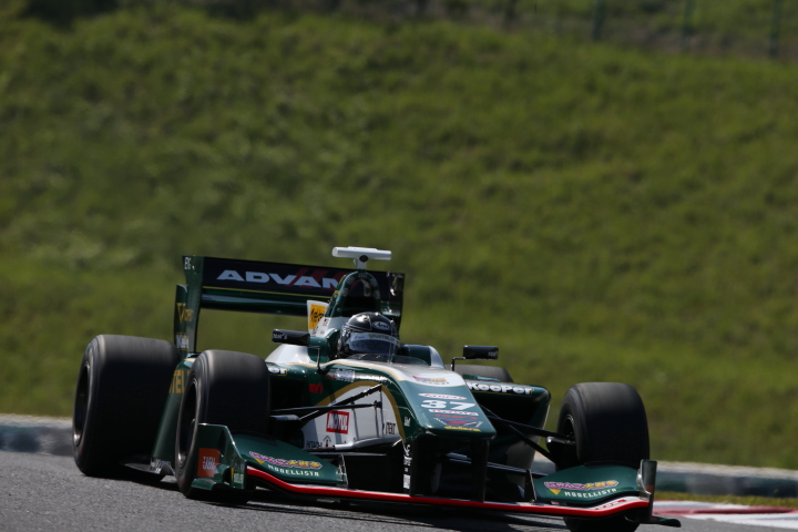 占有走行: ジェームス・ロシター（VANTELIN KOWA TOM’S SF14）