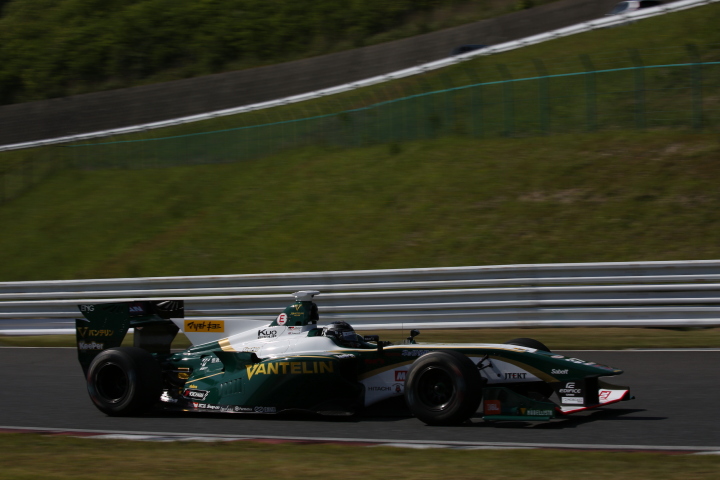 占有走行: ジェームス・ロシター（VANTELIN KOWA TOM’S SF14）