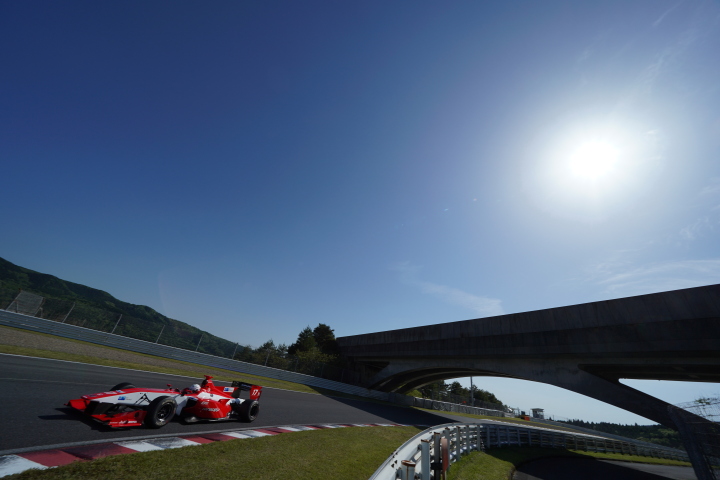 占有走行: 塚越広大（REAL SF14）