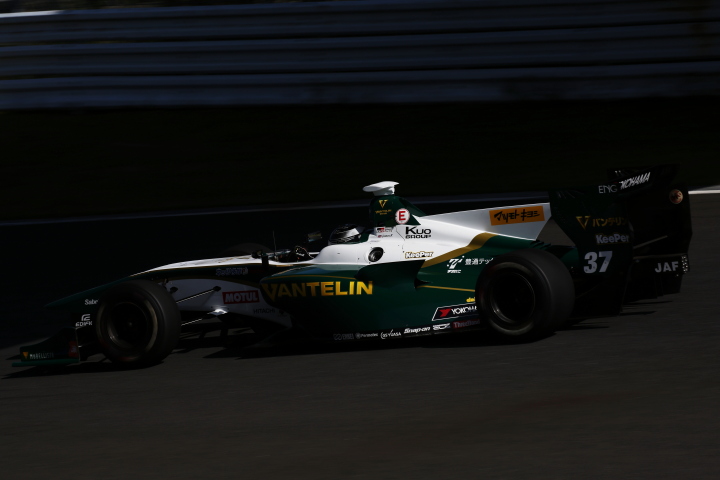 占有走行: ジェームス・ロシター（VANTELIN KOWA TOM’S SF14）