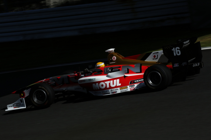 占有走行: 山本尚貴（TEAM MUGEN SF14）