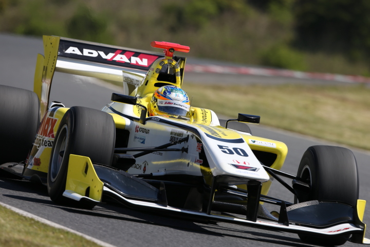 フリー走行: 千代勝正（B-Max Racing SF14）