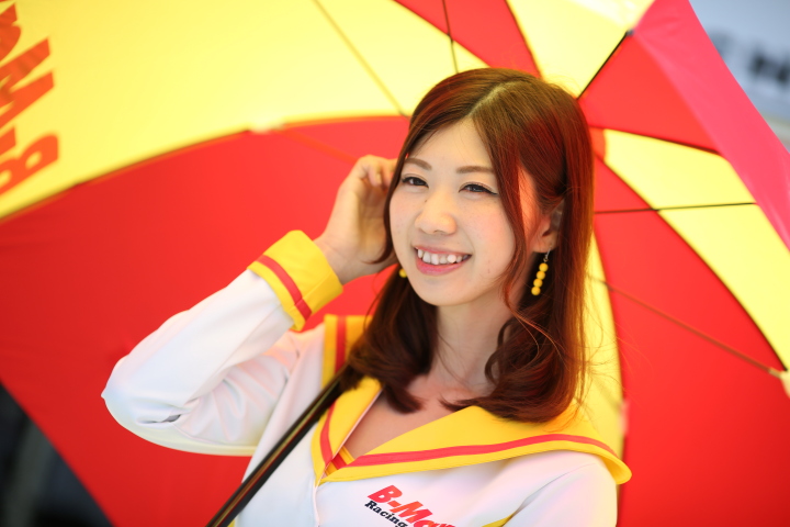 ピットウォーク: レースクイーン